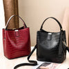 High-Capacity Women’s Crocodile Pattern Handbag – Shoulder & Messenger Bag