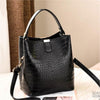 High-Capacity Women’s Crocodile Pattern Handbag – Shoulder & Messenger Bag